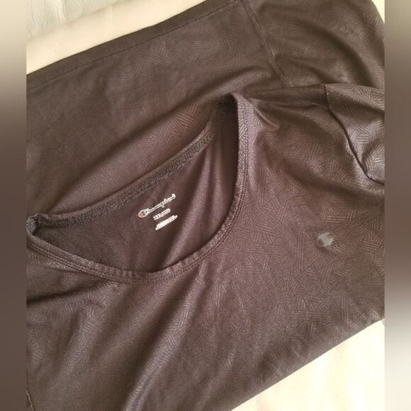 šChampionāembossedāprintātop - Picture 3 of 5